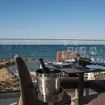 Golden Coast Boutique - Luxury Living Lägenhetshotell