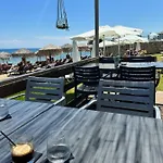 Golden Coast Boutique - Luxury Living Lägenhetshotell 4*