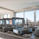 Golden Coast Boutique - Luxury Living 4*