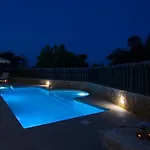 Lägenhetshotell Golden Coast Boutique - Luxury Living Kypseli
