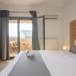 Golden Coast Boutique - Luxury Living Lägenhetshotell 4*