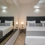 Lägenhetshotell Golden Coast Boutique - Luxury Living 4*