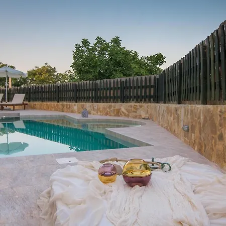 Aparthotel Golden Coast Boutique - Luxury Living 4*