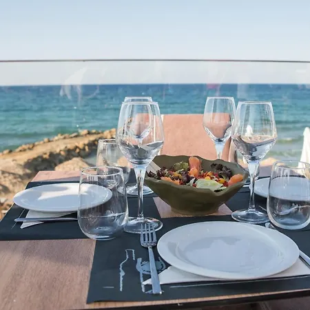 Golden Coast Boutique - Luxury Living 4* Кипсели