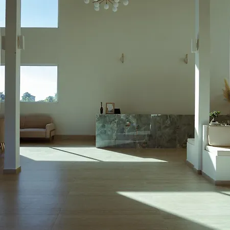 Golden Coast Boutique - Luxury Living Kypseli