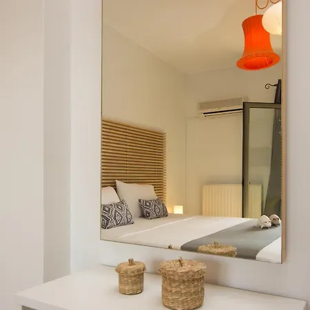 Golden Coast Boutique - Luxury Living 4* Kypseli