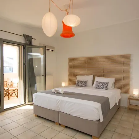 Golden Coast Boutique - Luxury Living 4* Kypseli