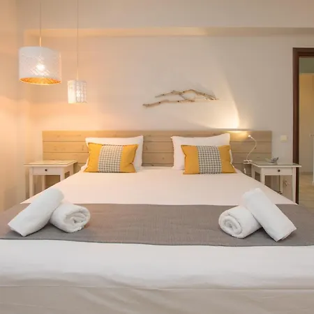 Golden Coast Boutique - Luxury Living Aparthotel Kypseli