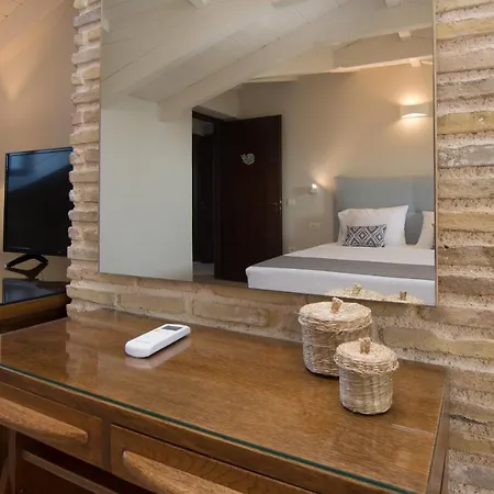 Golden Coast Boutique - Luxury Living Aparthotel