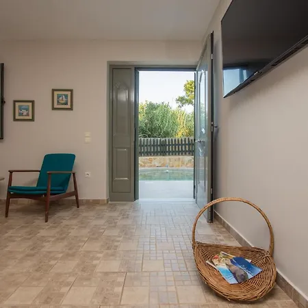 Golden Coast Boutique - Luxury Living Aparthotel 4*