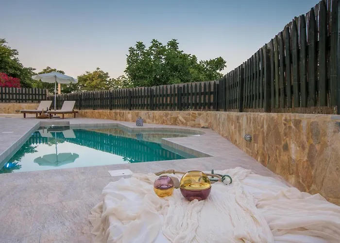 شقة فندقية Golden Coast Boutique - Luxury Living 4*