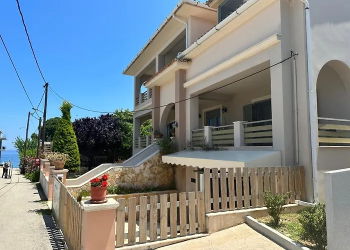 Golden Coast Boutique - Luxury Living شقة فندقية 4*