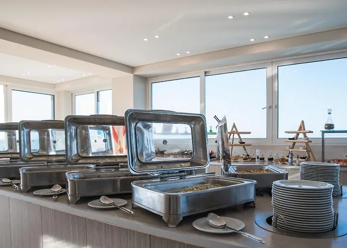 Golden Coast Boutique - Luxury Living 4*