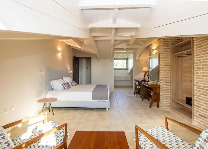 Golden Coast Boutique - Luxury Living 4* Kypseli