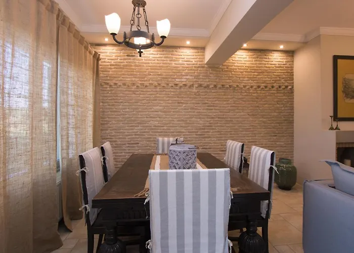 Golden Coast Boutique - Luxury Living شقة فندقية