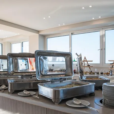 Golden Coast Boutique - Luxury Living 4*