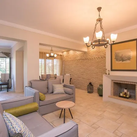 Golden Coast Boutique - Luxury Living Kypseli